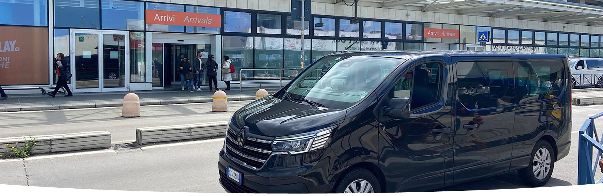 Minivan navetta per transfer collettivo aeroporto Palermo per San Vito Lo Capo